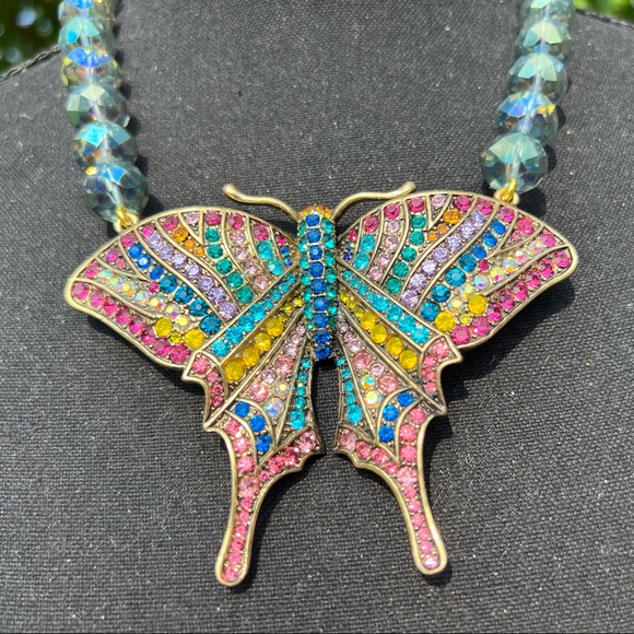 Heidi Daus Dazzling Crystal Butterfly Necklace - Picture 4 of 15